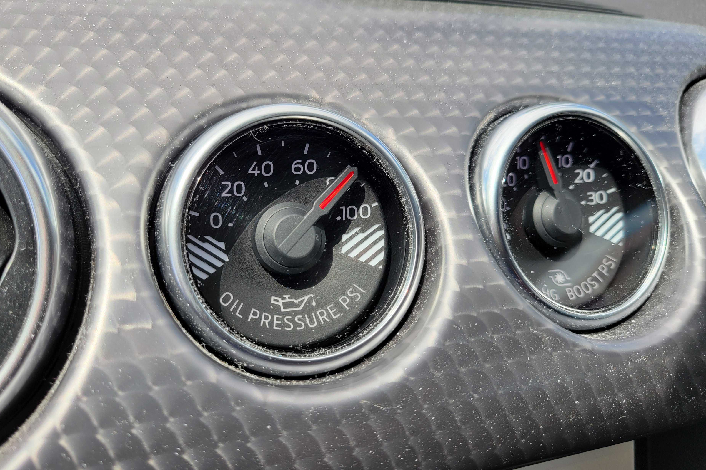 What are the Necessary Psi Measurements for Oil Pressure: Essential Guide