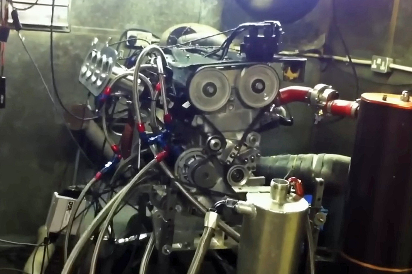 Engonge The Awesome Engine GM And Cosworth Teamed Up On