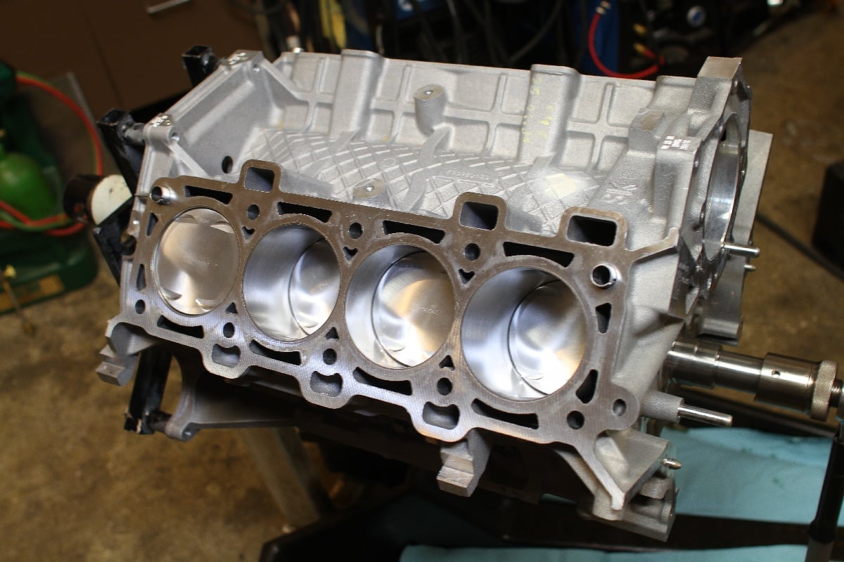 Low Compression Coyote Engine Build Part 1 - The Short Block