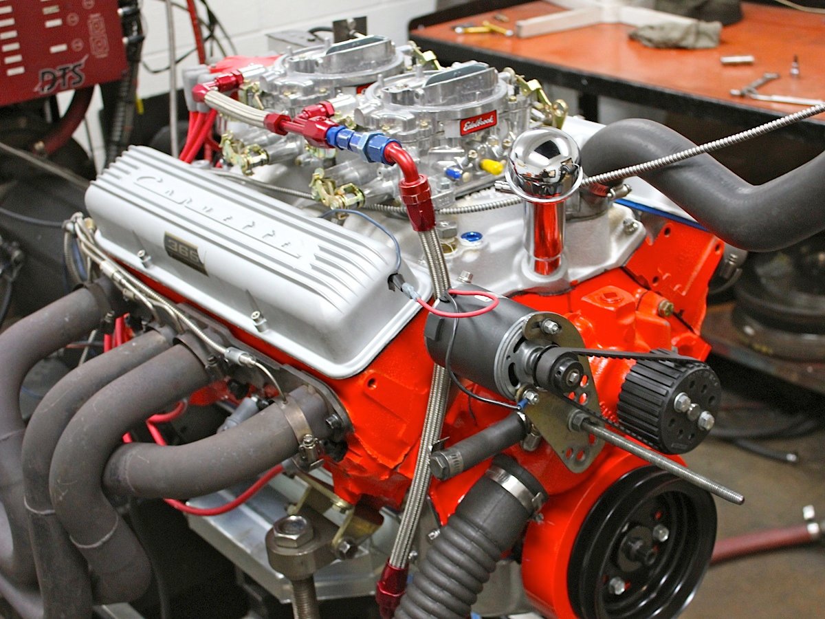 Inside a 327ci Small-block Chevy Recreated for a Cheetah