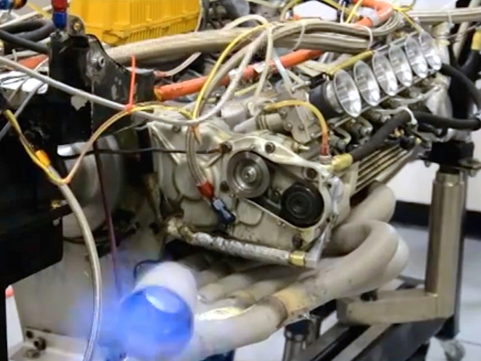 Watch a '70s Ferrari Formula 1 Flat-12 Engine Belch Fire on the Dyno