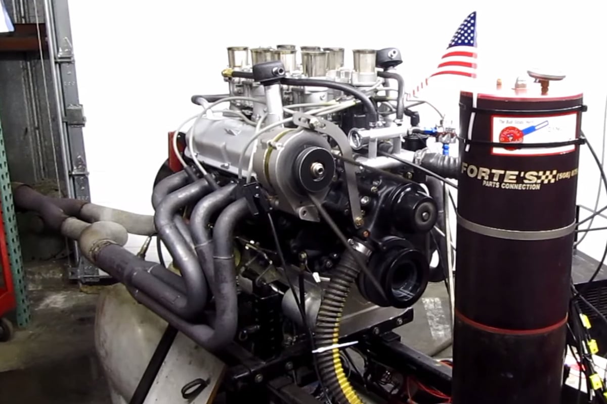 Video: Vintage-Appearing Small Block Ford Makes Modern Horsepower!