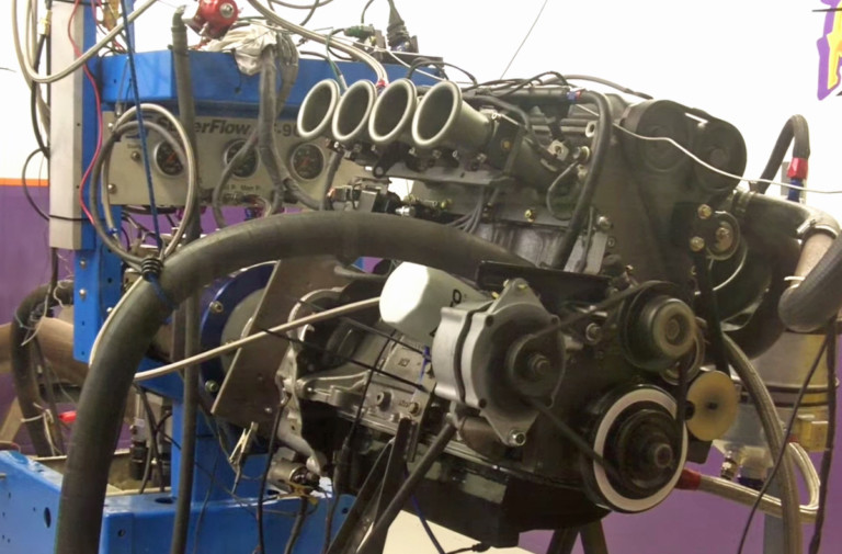 Video: Nissan BDKA 2.6-liter Four Cylinder Screams On The Dyno