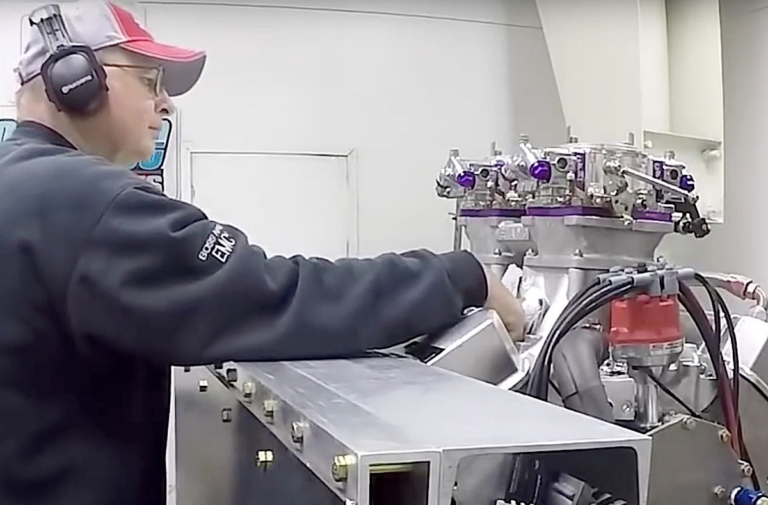 Amazing Video: Jon Kaase Tests Airflow Dynamics With His Finger