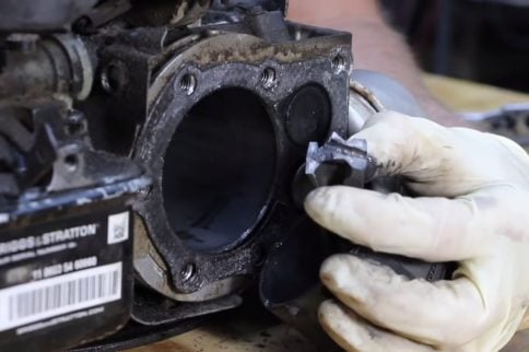 Video: Connecting Rod Disintegrates Inside Running Engine