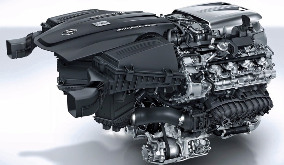 Video: Mercedes' "Backwards" Twin-Turbo Hot-V Engine Explained