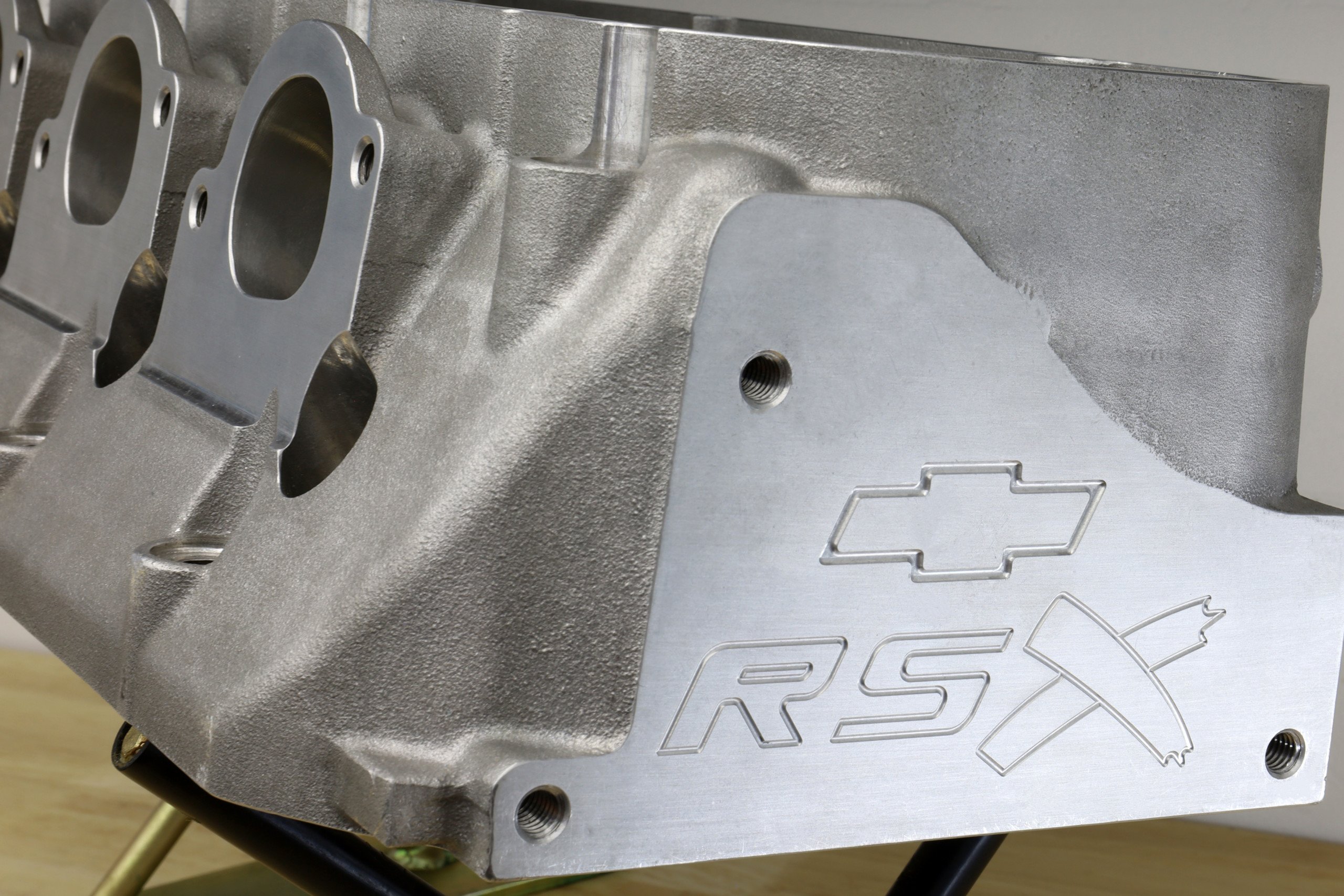 Big And Tall: Chevy’s RS-X / ZZ632 Big-Block Cylinder Heads Are Huge