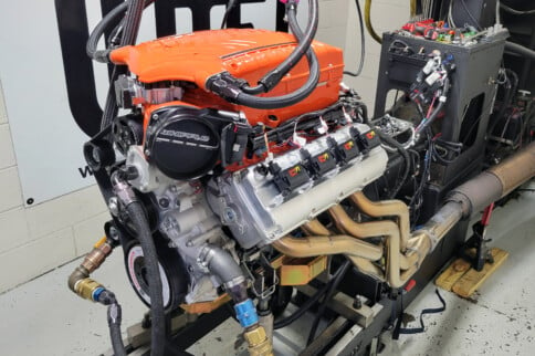 Making More Than 1,200 Horsepower On The Dyno With Our Giveaway HEMI